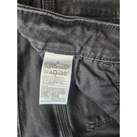 Old Navy ladies size 16 jeans - Picture 5 of 7
